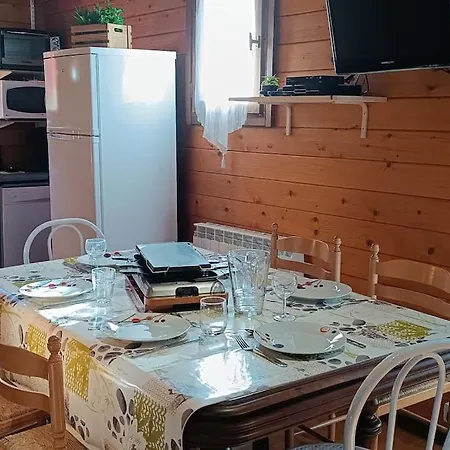 Haut De Chalet 6 Couchages 木屋 *